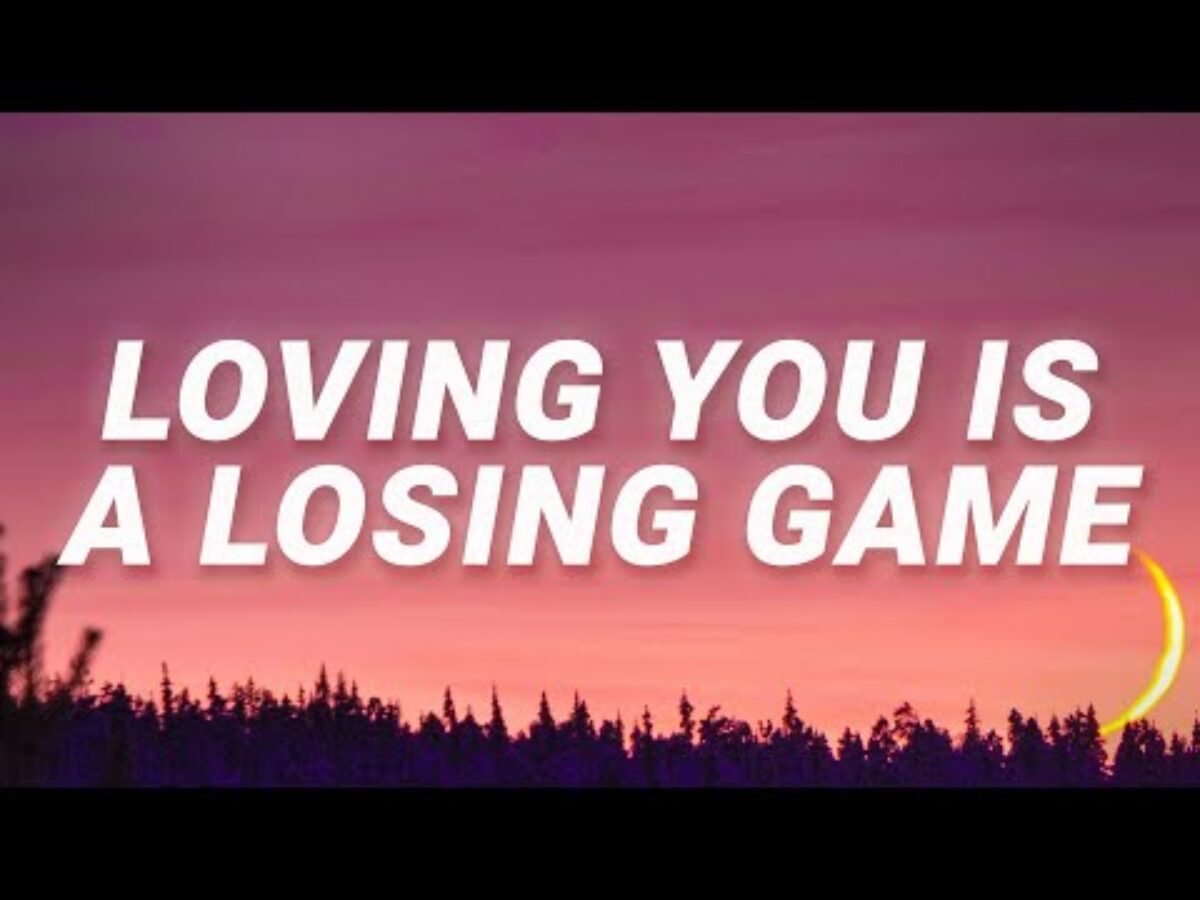 CapCut_loving you is a losing game tradução